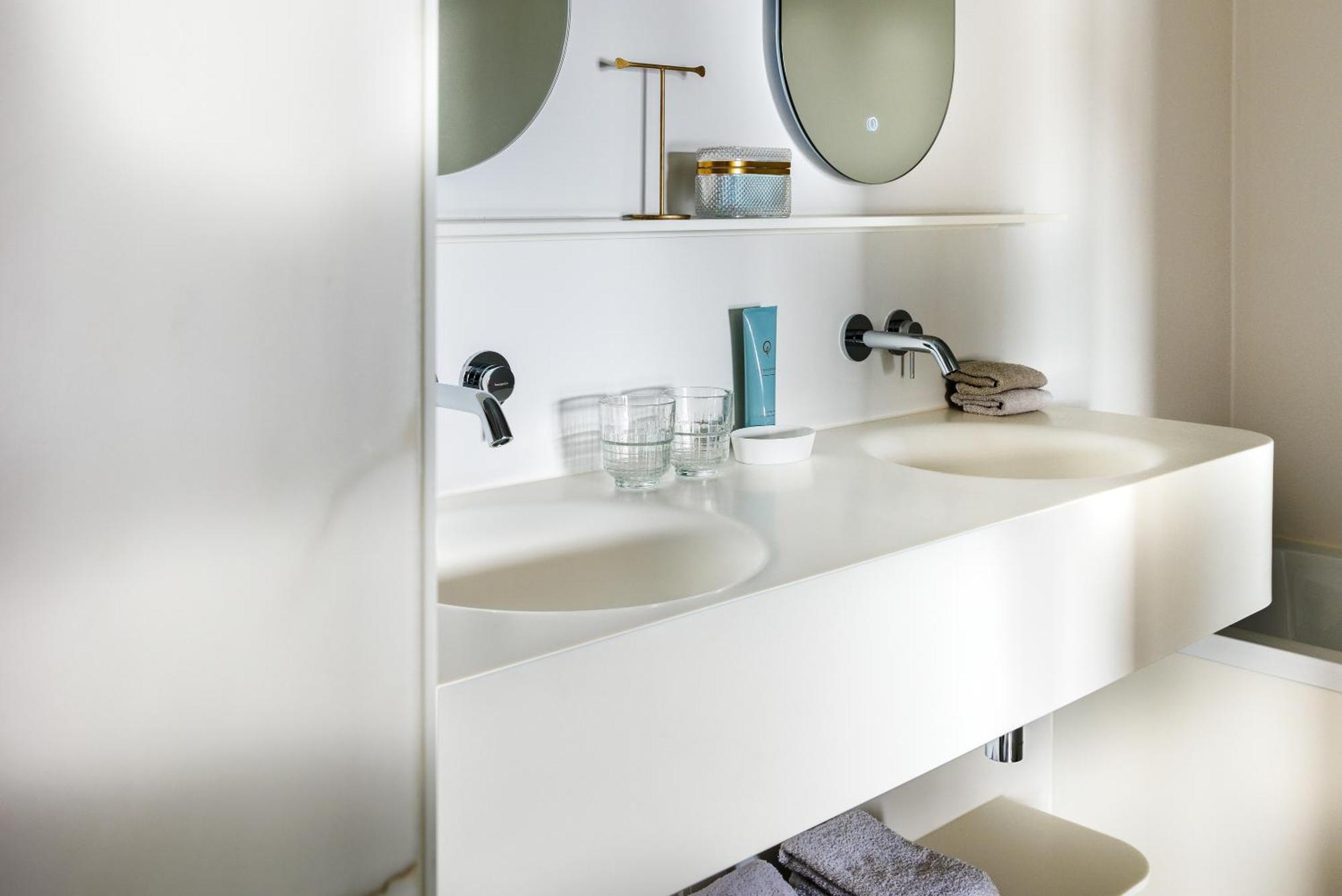 Hotel Pillows Luxury Boutique Aan De Ijssel 4*